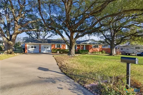 3413 Meadow Oaks Dr, Temple, TX 76502