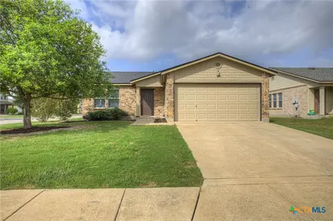603 NW Crossing Dr, New Braunfels, TX 78130