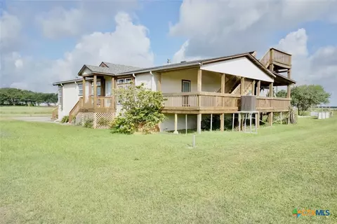 1108 W Tyler Ave, Port O'connor, TX 77982