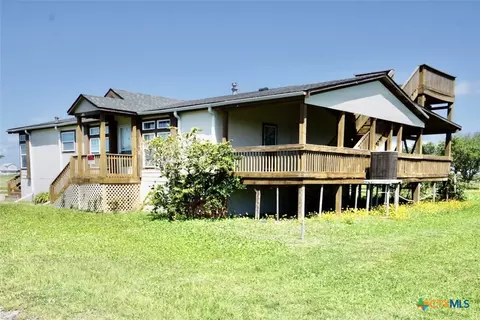 1108 W Tyler Ave, Port O'connor, TX 77982