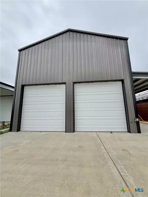 50 Campbell Ln, Port O'connor, TX 77982