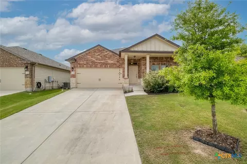 204 Taggart Trl, Jarrell, TX 76537