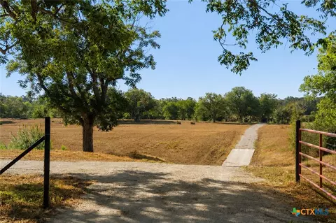 440 Chimney Valley Rd, Blanco, TX 78606