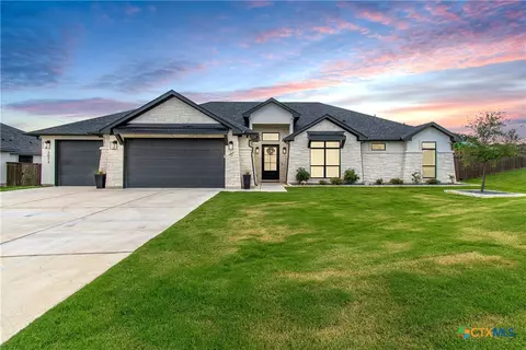 3073 Bella Vita Dr, Nolanville, TX 76559