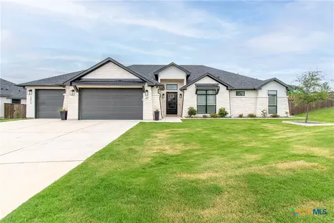 3073 Bella Vita Dr, Nolanville, TX 76559