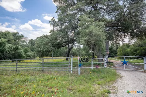 9393 Us Highway 87, Westhoff, TX 77994