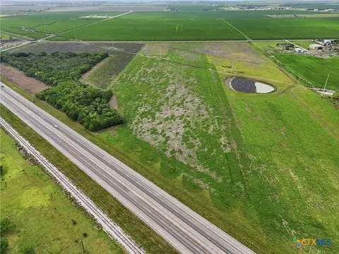 4236 Us Highway 87, Port Lavaca, TX 77979