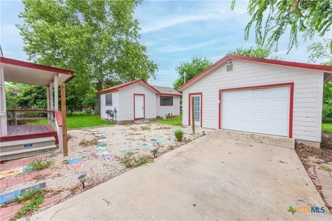205 N Mesquite Ave, Luling, TX 78648 photo 29