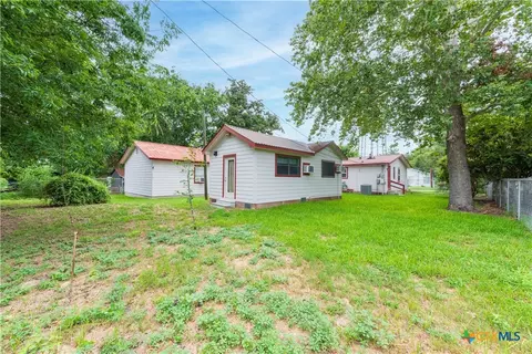 205 N Mesquite Ave, Luling, TX 78648 photo 28