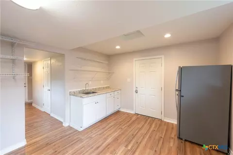 205 N Mesquite Ave, Luling, TX 78648 photo 21