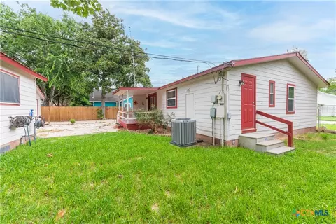 205 N Mesquite Ave, Luling, TX 78648 photo 34