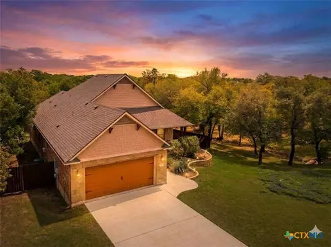 2402 Twin Ridge Ct, Belton, TX 76513