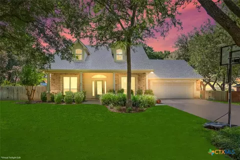1208 Salado Oaks Dr, Salado, TX 76571