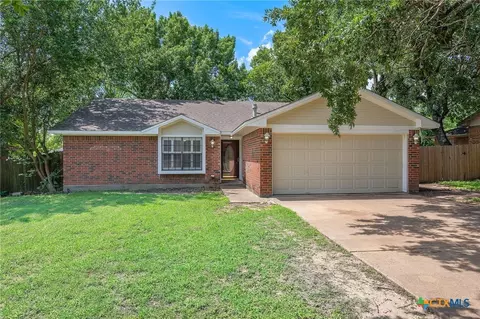 2007 Sandalwood Ln, Bryan, TX 77807