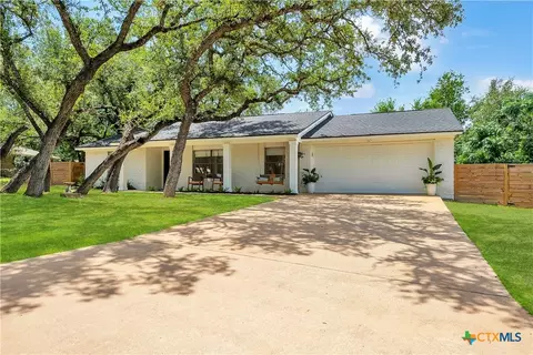 513 Santa Clara Rd, Salado, TX 76571