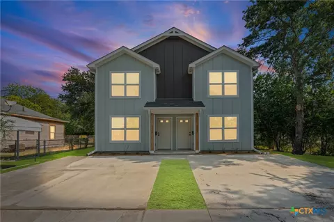 622 E 8th Ave #A & B, Belton, TX 76513