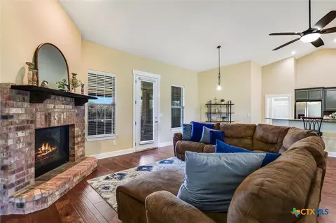 212 Christine Ln, Liberty Hill, TX 78642