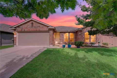 351 Foster Ln, Jarrell, TX 76537