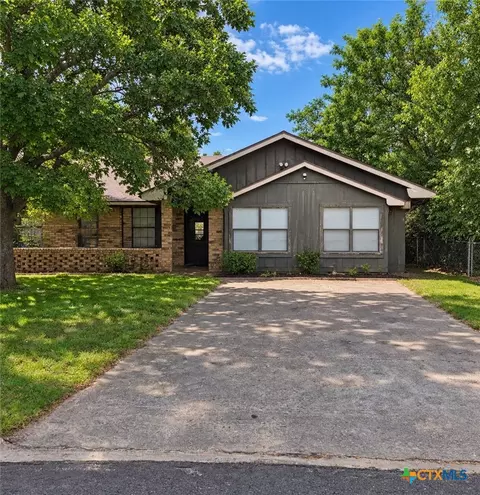 1602 Nimitz Cir, Killeen, TX 76543
