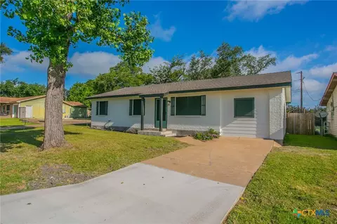 4049 Morgans Point Rd, Belton, TX 76513