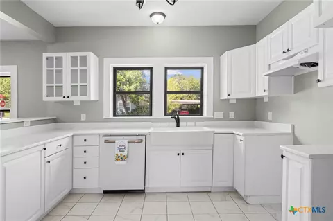 617 N Beal St, Belton, TX 76513