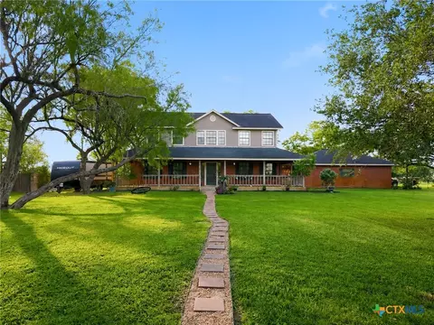 610 Basswood St, Victoria, TX 77904