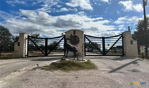 1 High Point Dr, Kempner, TX 76539