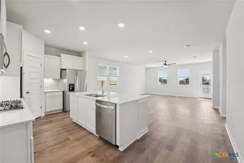 5501 Botticelli Dr, Austin, TX 78747