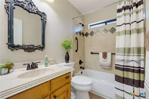 Bath - 3375 Upton Dr, Kempner, TX 76539 photo 6 of 6