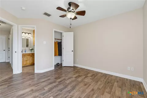 Bedroom - 3375 Upton Dr, Kempner, TX 76539 photo 3 of 5