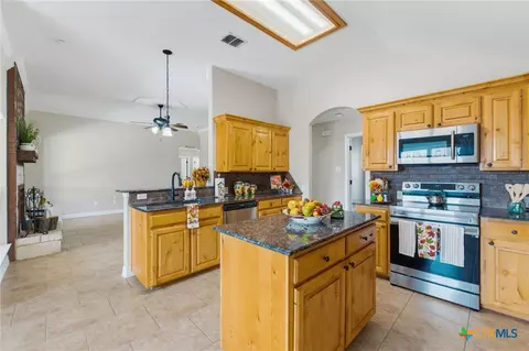 Kitchen - 3375 Upton Dr, Kempner, TX 76539 photo 3 of 3