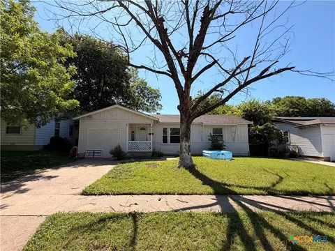 2119 S 7th St, Temple, TX 76504