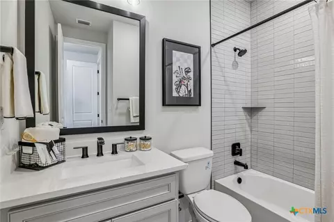 Bath - 325 Ridgeway Dr, Georgetown, TX 78628 photo 4 of 4
