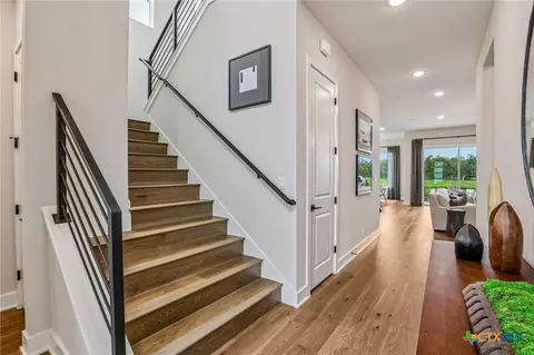 Entry Way - 325 Ridgeway Dr, Georgetown, TX 78628 photo 2 of 3