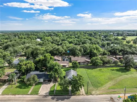 View/Area - 709 E 18th St, Cameron, TX 76520 photo 1 of 2