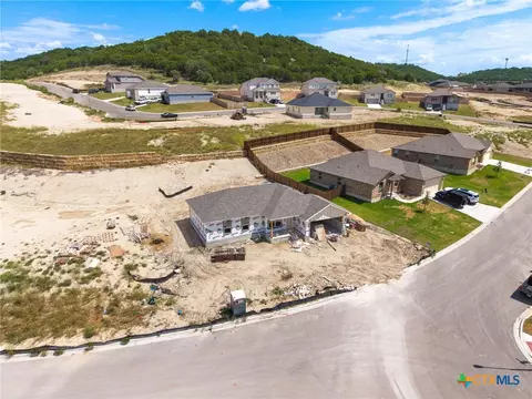 702 Bobby Lou Ln, Copperas Cove, TX 76522