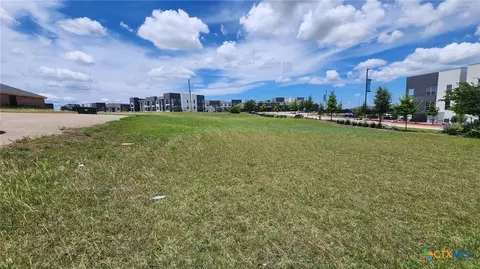 807 S W S Young Dr, Killeen, TX 76543