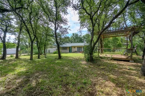 404 Roadrunner Ln, Killeen, TX 76542