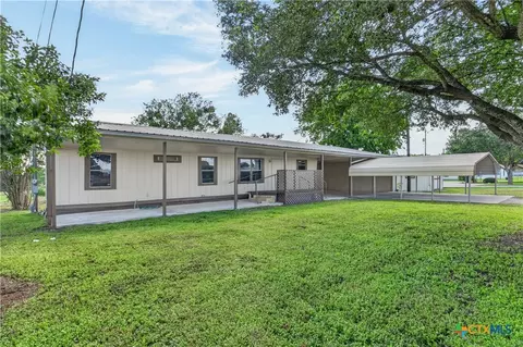 1619 Seydler St, Gonzales, TX 78629