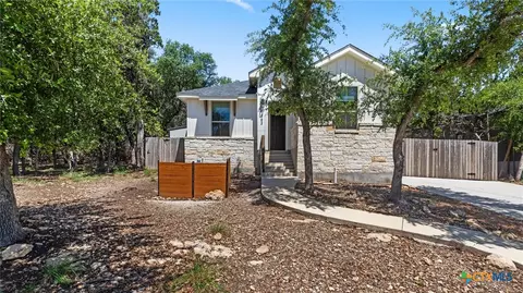 1463 Bonnyview Dr, Canyon Lake, TX 78133