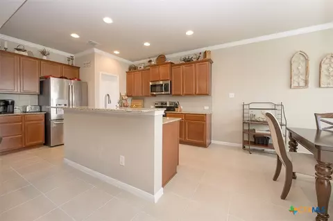 Kitchen - 6148 Wheaton Loop, Temple, TX 76502 photo 2 of 2