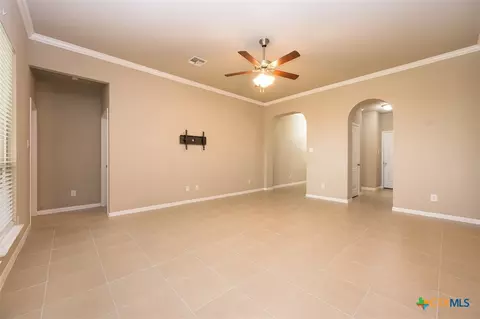 Living - 6148 Wheaton Loop, Temple, TX 76502 photo 3 of 4