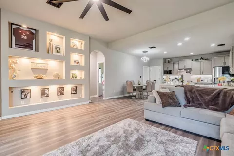 Entry Way - 2133 Sid Allens Dr, Buda, TX 78610 photo 2 of 2