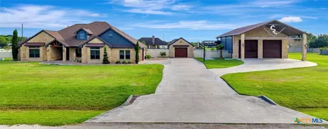 121 Spring Rdg, Victoria, TX 77904
