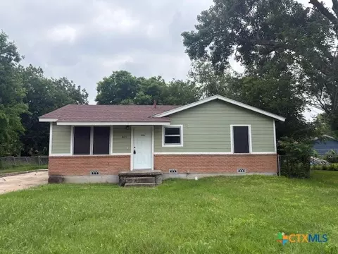 403 S 7th St, Copperas Cove, TX 76522