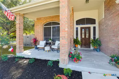 518 Bandera Cir, New Braunfels, TX 78130