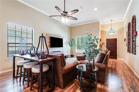 209 Geode Ln, Jarrell, TX 76537