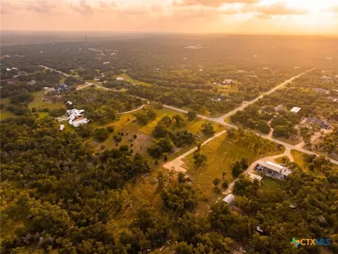 1907 Falconwood Dr, San Marcos, TX 78666