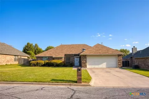1815 Diana Ln, Harker Heights, TX 76548