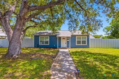 2201 E Colorado St, Victoria, TX 77901